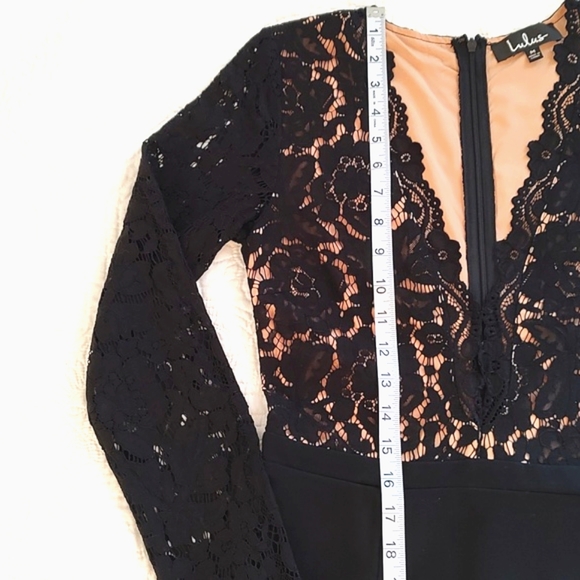 Lulu's Womens Deep V-Neck Bodycon Black Stretch Lace Midi Dress/Size M - Picture 5 of 10